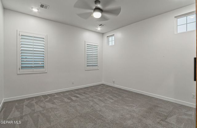 913 Summer Night Avenue, El Paso, TX 79928