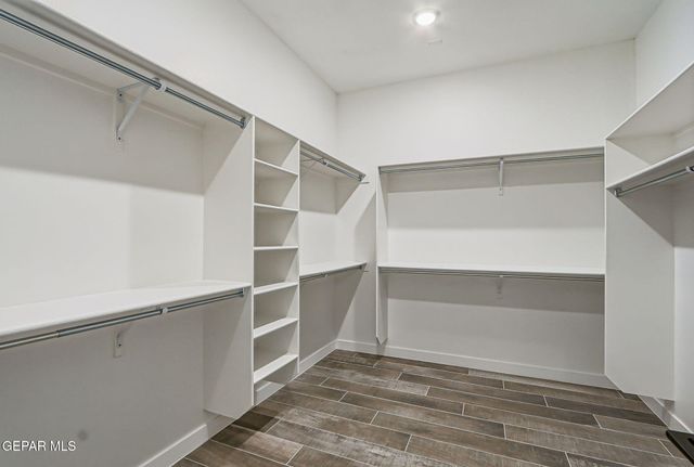 913 Summer Night Avenue, El Paso, TX 79928