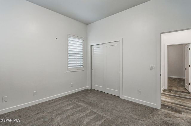 913 Summer Night Avenue, El Paso, TX 79928