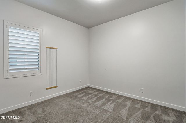 913 Summer Night Avenue, El Paso, TX 79928