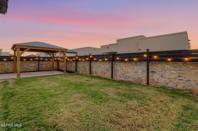 913 Summer Night Avenue, El Paso, TX 79928