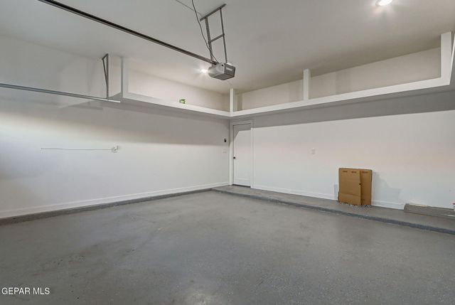 913 Summer Night Avenue, El Paso, TX 79928
