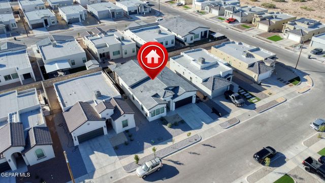 913 Summer Night Avenue, El Paso, TX 79928