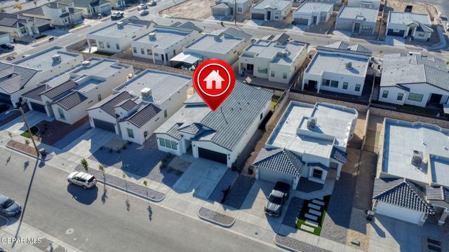 913 Summer Night Avenue, El Paso, TX 79928