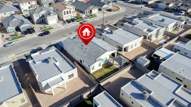 913 Summer Night Avenue, El Paso, TX 79928