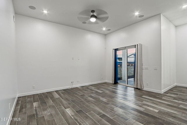 913 Summer Night Avenue, El Paso, TX 79928