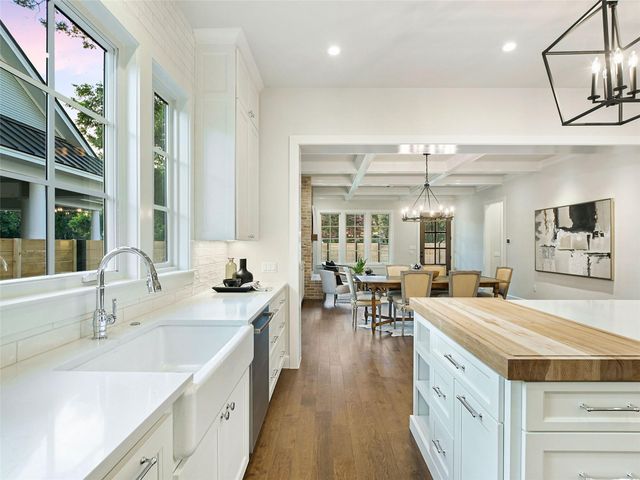 1603 Willow ST, Austin, TX 78702