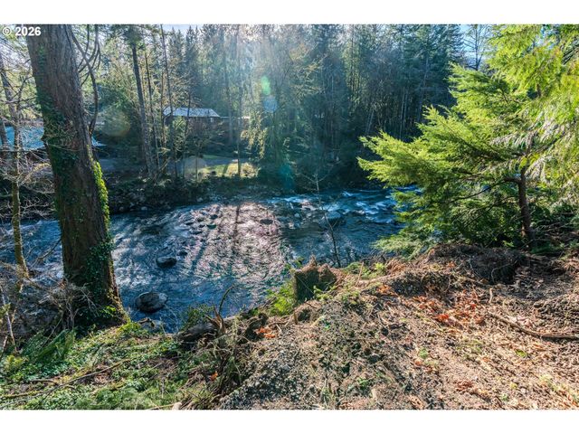 62194 E SALMON St, Brightwood, OR 97011