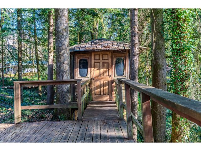 62194 E SALMON St, Brightwood, OR 97011