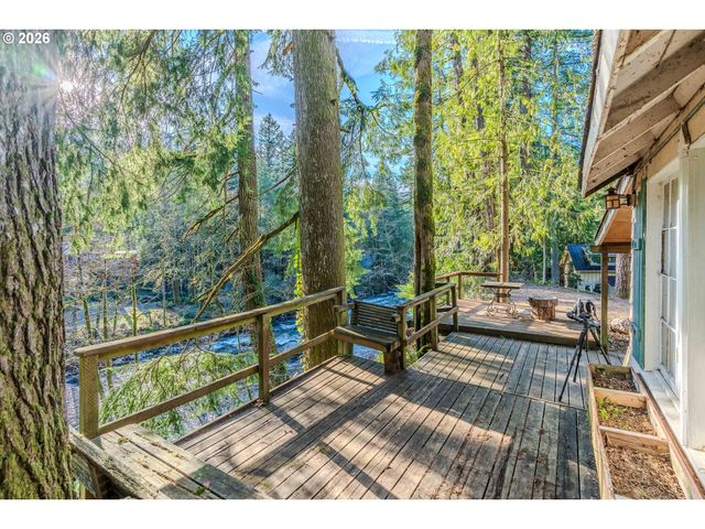 62194 E SALMON St, Brightwood, OR 97011