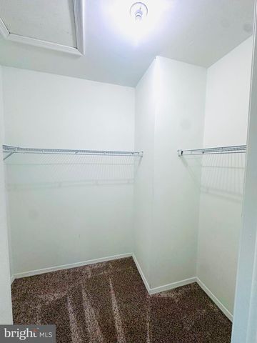 33 N GREEN ACRE DR, Cherry Hill, NJ 08003