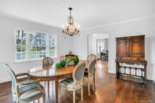 11 Beverly Place, Larchmont, NY 10538