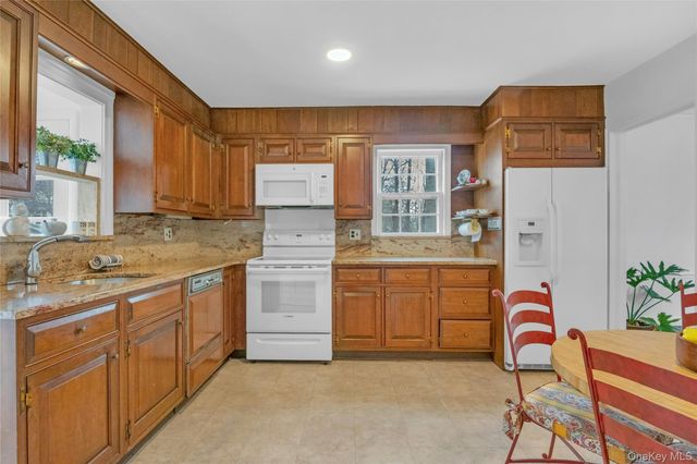 11 Beverly Place, Larchmont, NY 10538