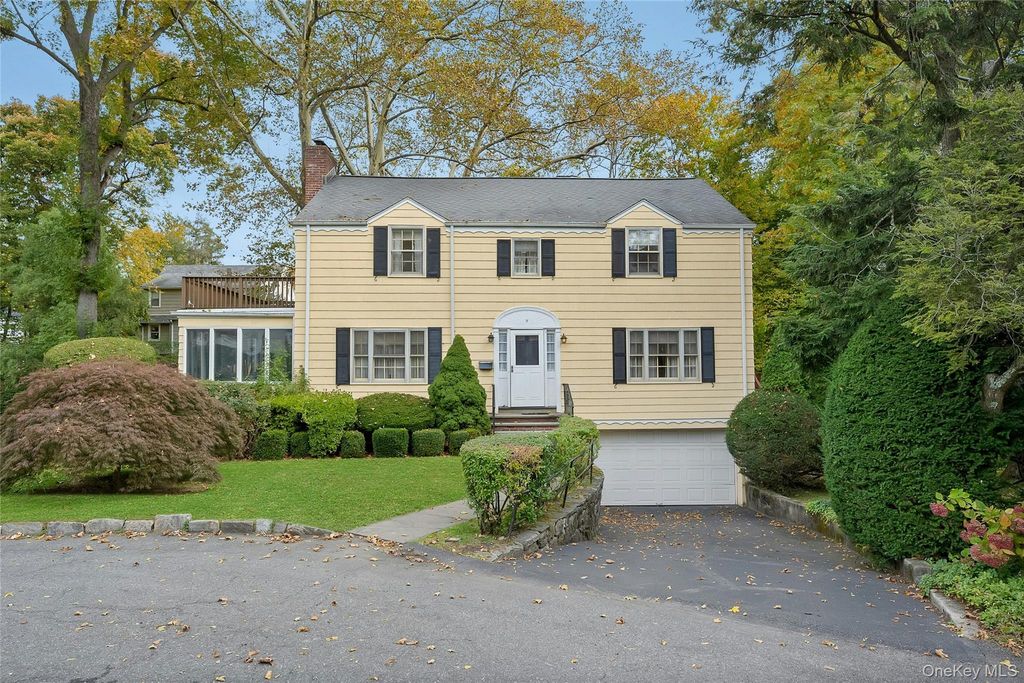 11 Beverly Place, Larchmont, NY 10538