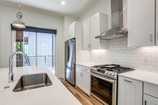 4419 Cabell Drive 203, Dallas, TX 75204