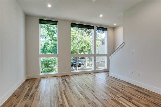 4419 Cabell Drive 203, Dallas, TX 75204