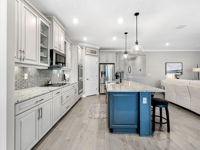 200 DAYLILY BOULEVARD, Nokomis, FL 34275