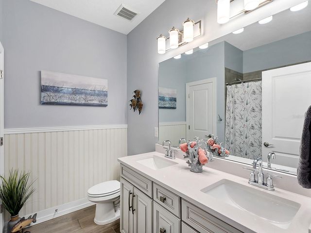 200 DAYLILY BOULEVARD, Nokomis, FL 34275