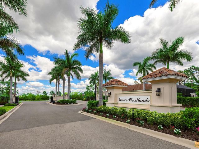 200 DAYLILY BOULEVARD, Nokomis, FL 34275