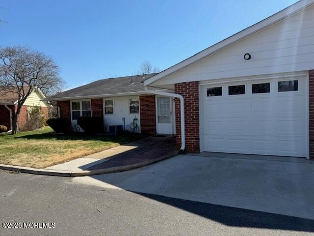 293B Malvern Court, Lakewood, NJ 08701