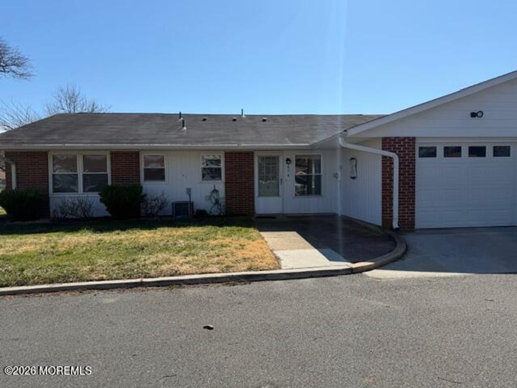 293B Malvern Court, Lakewood, NJ 08701