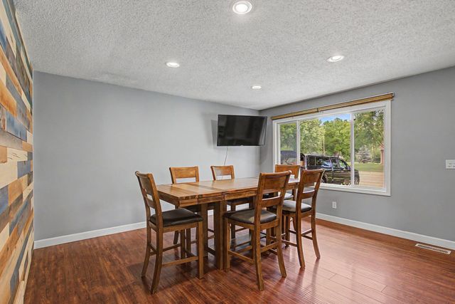 16653 Foliage Avenue W, Rosemount, MN 55068