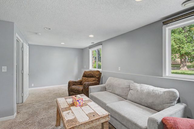 16653 Foliage Avenue W, Rosemount, MN 55068