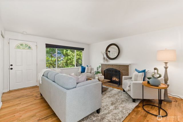 20322 21st Avenue NE, Mountlake Terrace, WA 98155