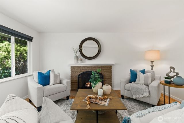 20322 21st Avenue NE, Mountlake Terrace, WA 98155