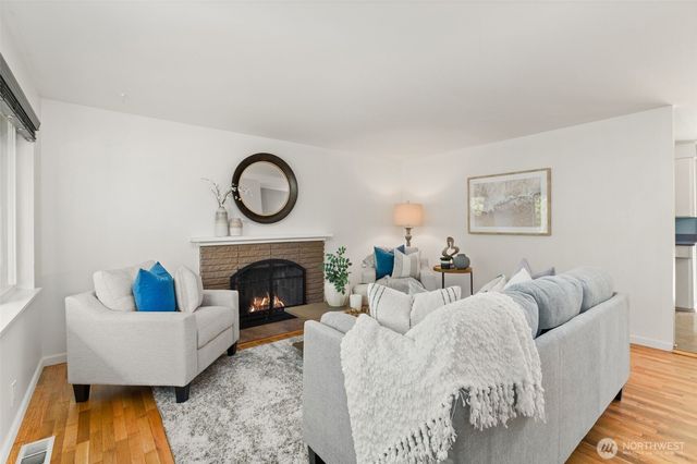 20322 21st Avenue NE, Mountlake Terrace, WA 98155