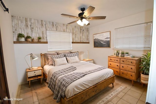 608 Wilkes ST, Smithville, TX 78957