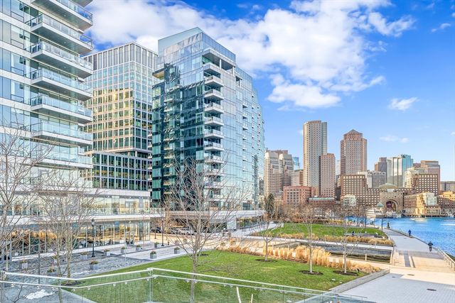 22 Liberty Dr 4D, Boston, MA 02210