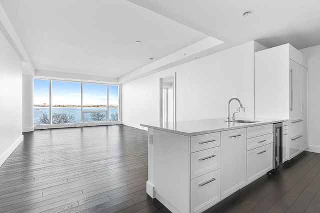 22 Liberty Dr 4D, Boston, MA 02210