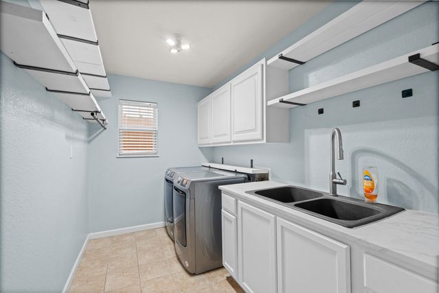 5906 Valencia Avenue, Lubbock, TX 79407