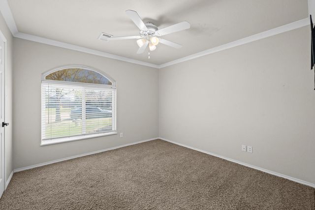 5906 Valencia Avenue, Lubbock, TX 79407