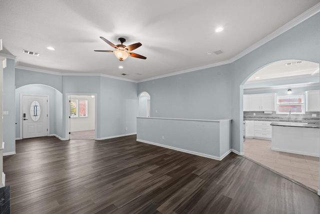 5906 Valencia Avenue, Lubbock, TX 79407