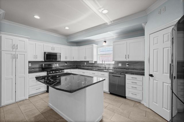 5906 Valencia Avenue, Lubbock, TX 79407