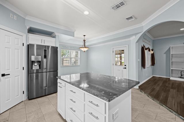 5906 Valencia Avenue, Lubbock, TX 79407