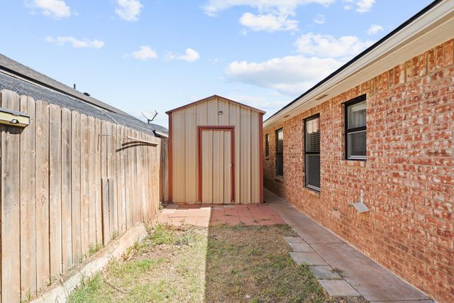 5906 Valencia Avenue, Lubbock, TX 79407