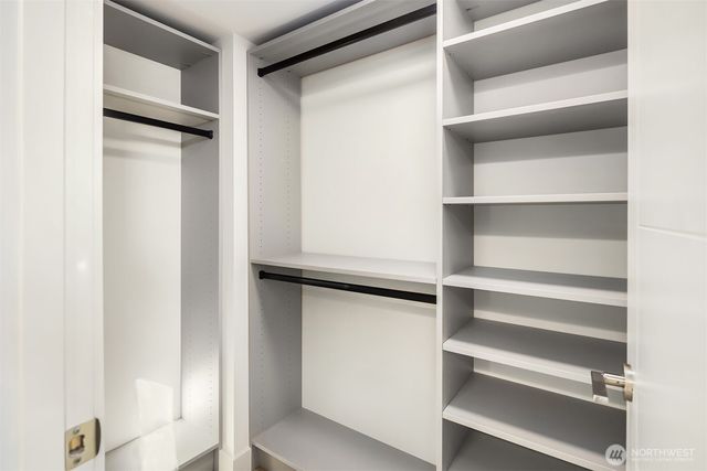 4570 22nd Avenue SW, Seattle, WA 98106