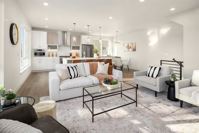 4570 22nd Avenue SW, Seattle, WA 98106