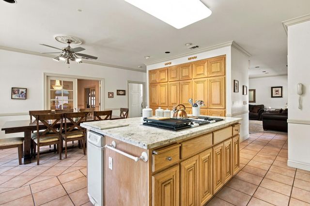 2710 Allston Way, Stockton, CA 95204