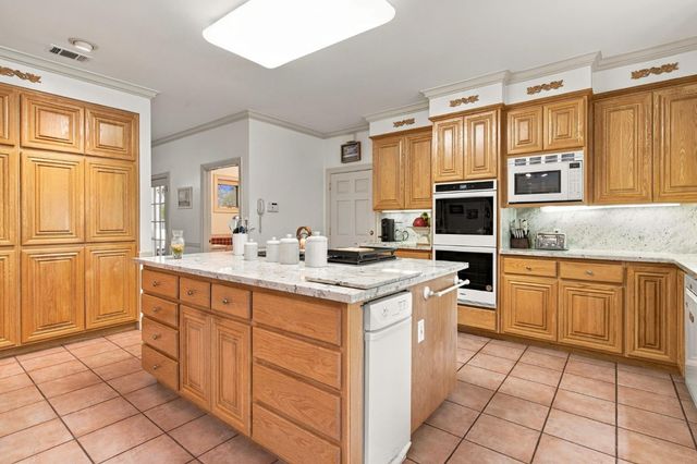 2710 Allston Way, Stockton, CA 95204