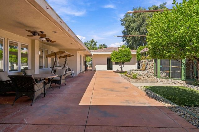 2710 Allston Way, Stockton, CA 95204