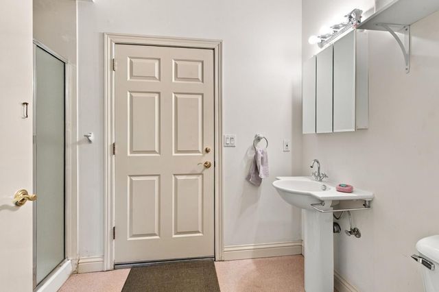 2710 Allston Way, Stockton, CA 95204