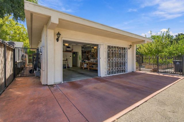 2710 Allston Way, Stockton, CA 95204