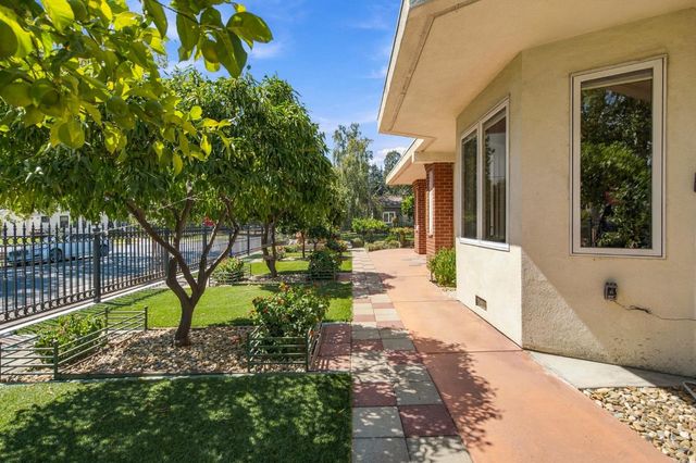 2710 Allston Way, Stockton, CA 95204