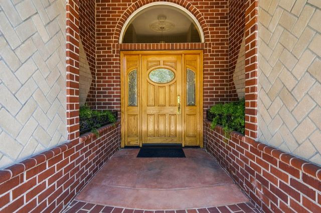 2710 Allston Way, Stockton, CA 95204