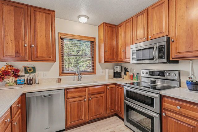 3760 S 7 Mile Road, Bay City, MI 48706