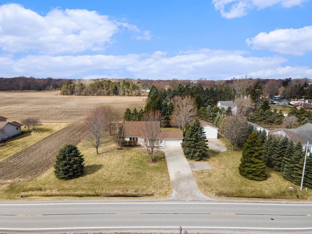 3760 S 7 Mile Road, Bay City, MI 48706